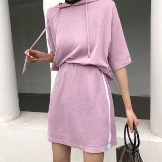 Set: Elbow-sleeve Hooded T-shirt + Striped Mini Skirt