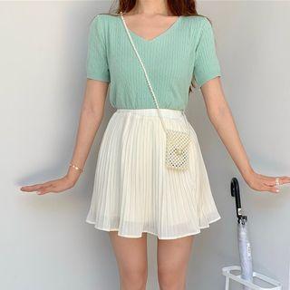 Short Sleeve Cable Knit Top