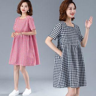 Short-sleeve Checked Square-neck A-line Dress