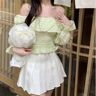 Puff-sleeve Off Shoulder Plain Ruffle Trim Crop Top Green - One Size