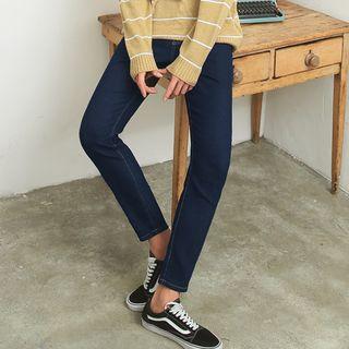 Hidden Band-waist Tapered Jeans