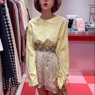 Long-sleeve T-shirt / Mini Floral A-line Skirt