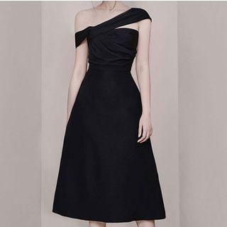 Asymmetric Off-shoulder Midi A-line Dress