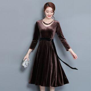 Long-sleeve V-neck Velvet A-line Midi Dress