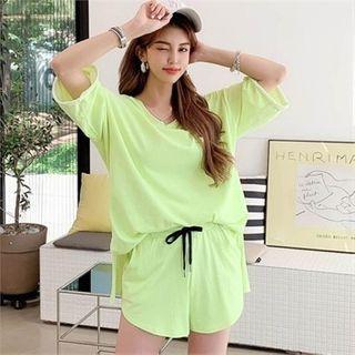 Set: Neon Pocket-detail T-shirt + Shorts