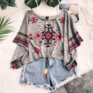 Batwing-sleeve Tribal Print T-shirt Gray - One Size