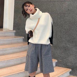 Turtleneck Top / Turtleneck Knit Vest / Elastic Waist Shorts