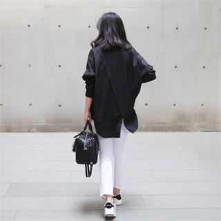 Round-hem Slit-back Blouse