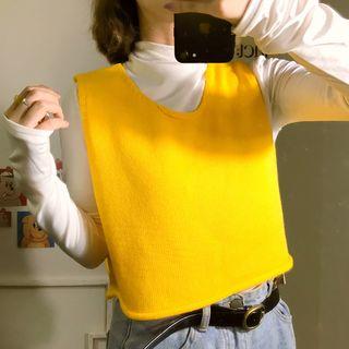 Long-sleeve Mock Neck T-shirt / Knit Vest