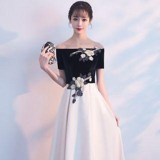 Flower Applique Off-shoulder A-line Cocktail Dress
