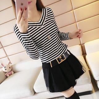 Long-sleeve V-neck Striped Knit Top