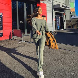 Set: Off-shoulder Top + Semi Boot-cut Sweatpants