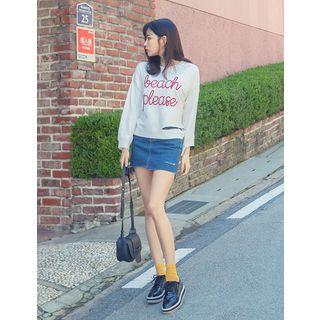 Cutout-detail Lettering Knit Top