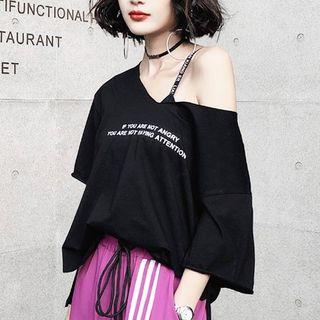 Elbow-sleeve Asymmetrical Lettering T-shirt