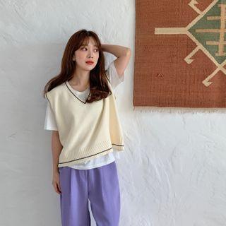 V-neck Ringer Knit Vest