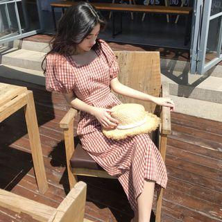 Checked Square-neck Short-sleeve Midi A-line Dress