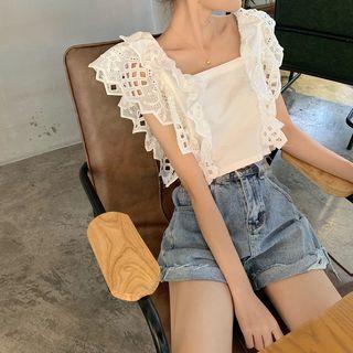 Lace Square-neck Sleeveless Top