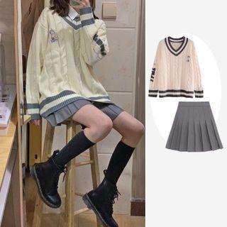 Embroidered V-neck Sweater / Pleated Mini A-line Skirt / Set