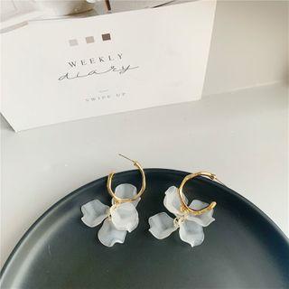 Petal Fringed Earring 211 - 1 Pair - Silver Needle - Gold - One Size