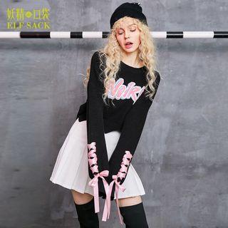 Laced Applique Cropped Sweater
