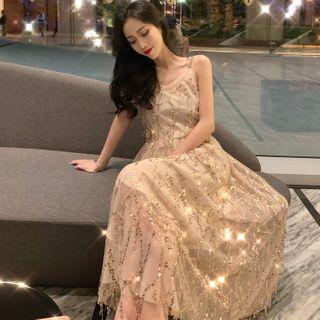 Open-back V-neck Spaghetti-strap Dress
