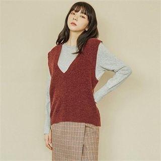 V-neck Sleeveless Furry Knit Top