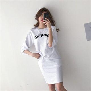Set: Lettering 3/4-sleeve T-shirt + Band-waist Skirt