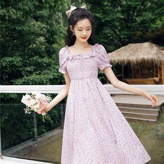 Square Neckline Floral Puff-sleeve Dress