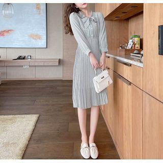 Long-sleeve Ribbon Accordion Pleat A-line Dress