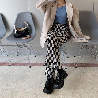 Long-sleeve Plain Blazer / Short-sleeve Plain Top / Plaid Pants