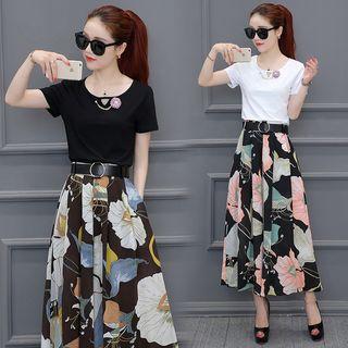 Set: Cutout Short-sleeve T-shirt + Cropped Printed Wide-leg Pants