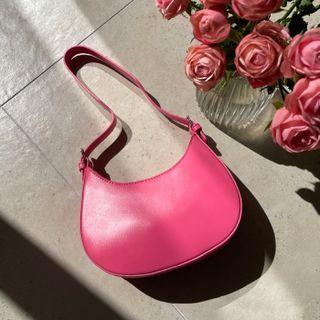 Buckled Zipped Hobo Bag