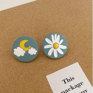 Flower Cloud Asymmetrical Alloy Earring