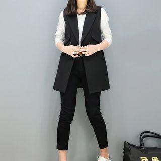 Set: V-neck Long-sleeve T-shirt + Double-breasted Vest + Cropped Skinny Pants
