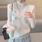 Floral Knit Vest / Scoop-neck Top