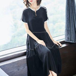 Short-sleeve Contrast-trim Midi Dress