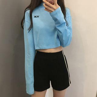 Cropped Long-sleeve T-shirt / Striped Sweatshorts