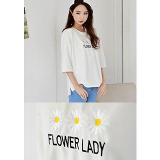 3/4-sleeve Lettering-embroidered T-shirt