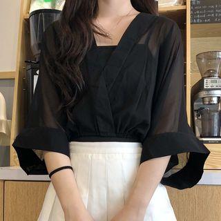 Set: V-neck Elbow-sleeve Top + Bandeau