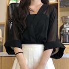 Set: V-neck Elbow-sleeve Top + Bandeau