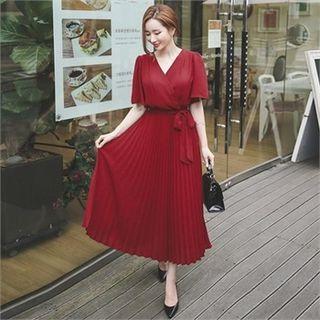 Tie-waist Pleated Maxi Dress