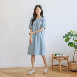 Raglan-sleeve Pintuck Dress