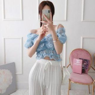 Off-shoulder Textured Cropped Top