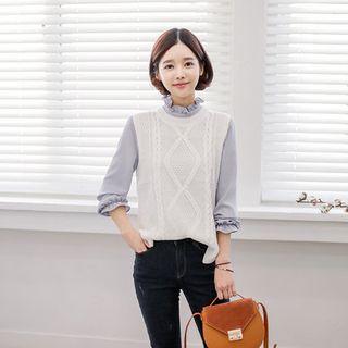 Dip-back Cable-knit Vest