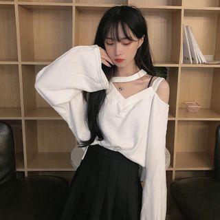 Long-sleeve Halter Cold-shoulder T-shirt
