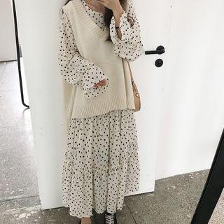 Oversize Knit Vest / Dotted Long-sleeve Midi Shift Dress
