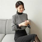 Tall Size Contrast-trim Houndstooth Blouse