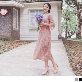 3/4-sleeve V-neck Lace Maxi Dress