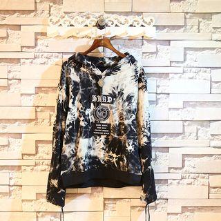 Tie-dye Applique Hooded Pullover