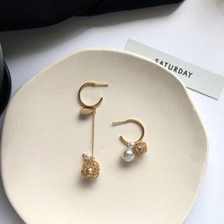 Asymmetrical Faux Pearl Drop Earring 1 Pair - Earrings - One Size